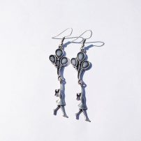 گوشواره ورشو مدل دخترک بادبادک باز (sz13255)
